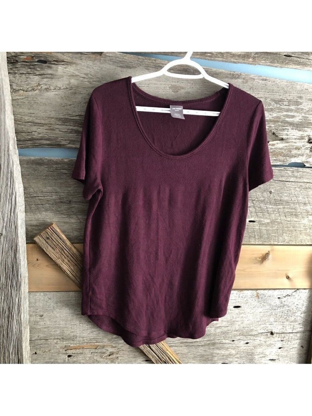 JOE Fresh Active size Med Burgundy scoop neck knit top